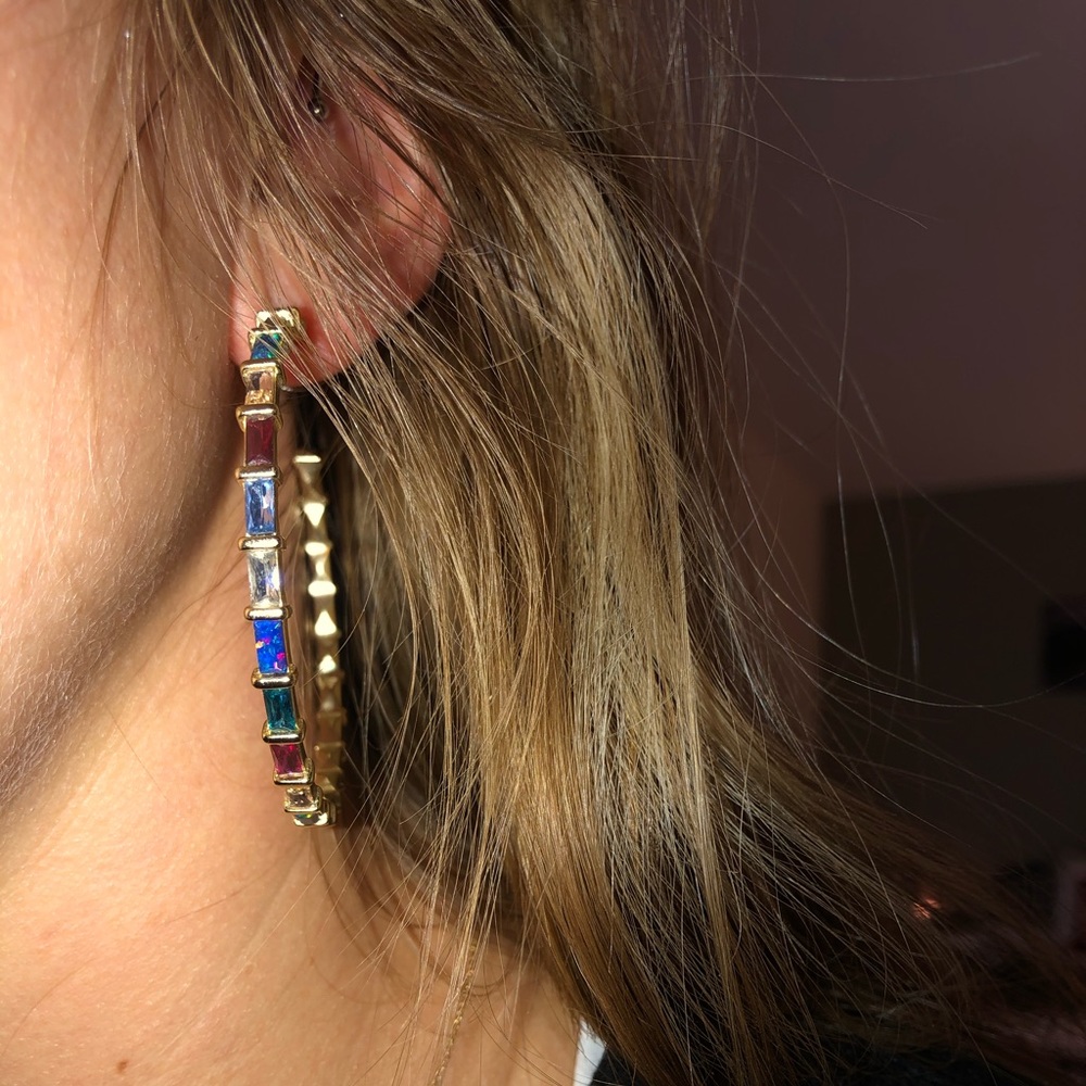 Kendra Scott hoop earrings